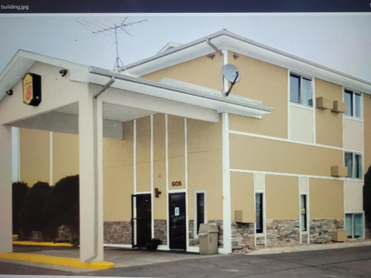 Super 8 By Wyndham Colorado Springs Peterson Space Force Cimarron Hills Zewnętrze zdjęcie
